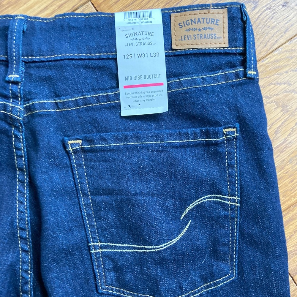 Levi’s Signature Mid Rise Bootcut with stretch - Picture 4 of 4
